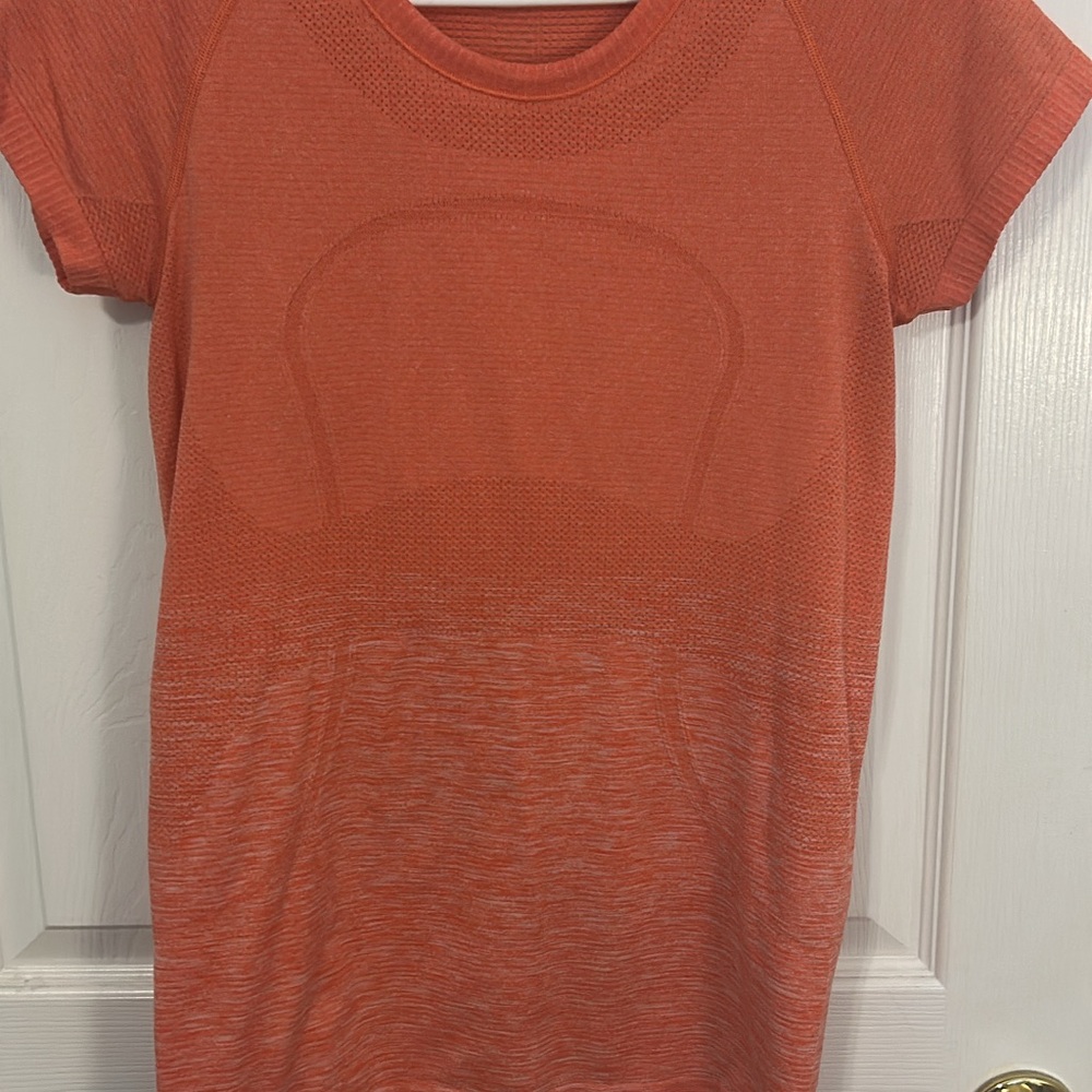 Lululemon swiftly shirt